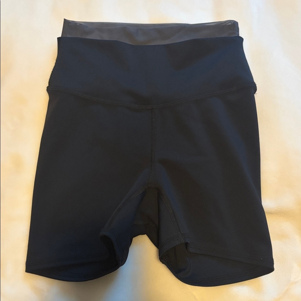FIVE Women’s High-Waist Black Performance Shorts AXS